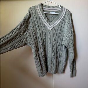 📚Aritzia TNA Knit Sweater📚